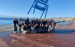 La chaise bleue, Promenade des anglais